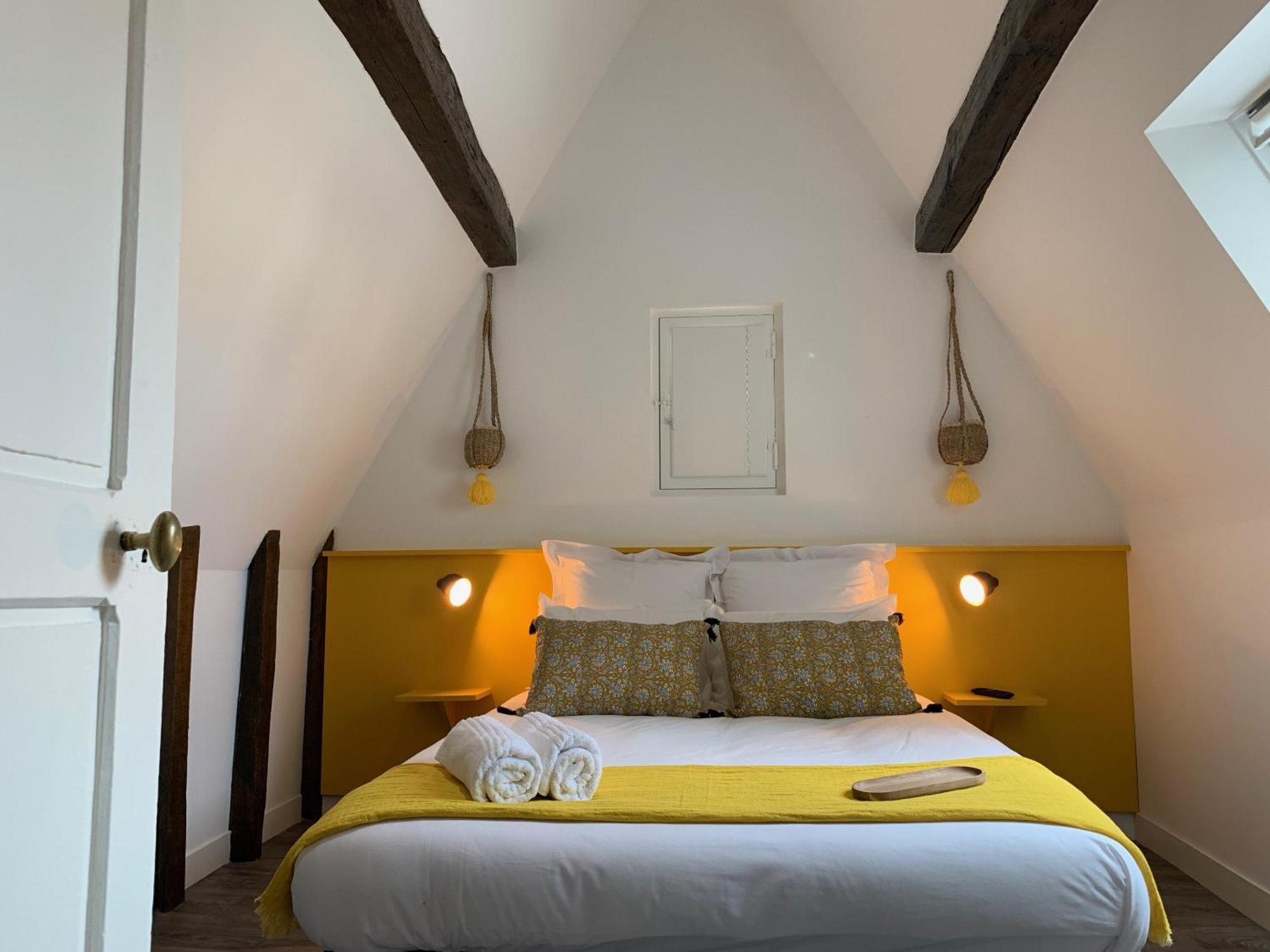 Logis St Joseph Bed & Breakfast Angers Dış mekan fotoğraf