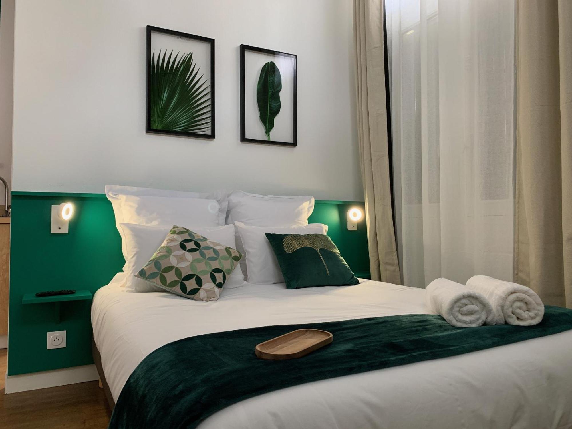 Logis St Joseph Bed & Breakfast Angers Dış mekan fotoğraf